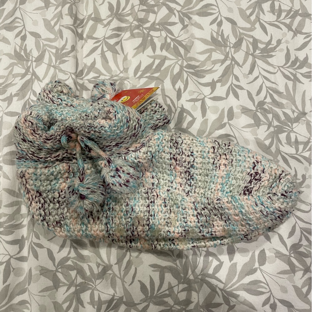 JOE BOXER fuzzy socks